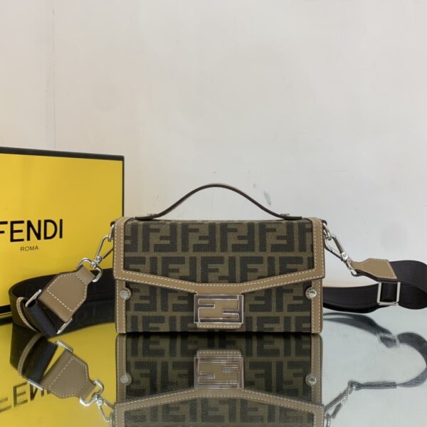 1:1 Replica Fendi Baguette Soft Trunk Mini Beige Bag For Woman 10cm/4in