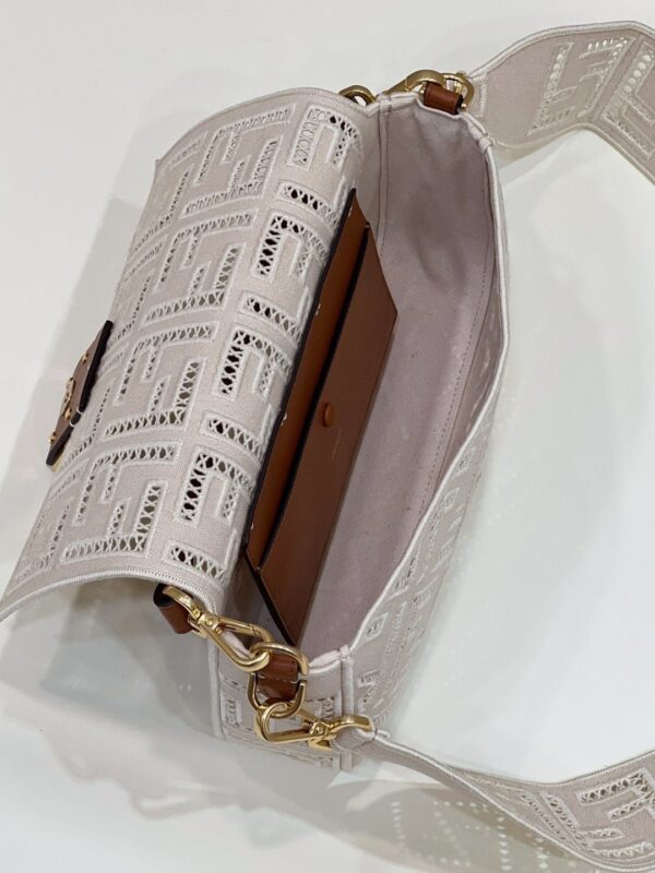 1:1 Replica Fendi Baguette White with Embroidery Medium Bag For Woman 28cm/11in
