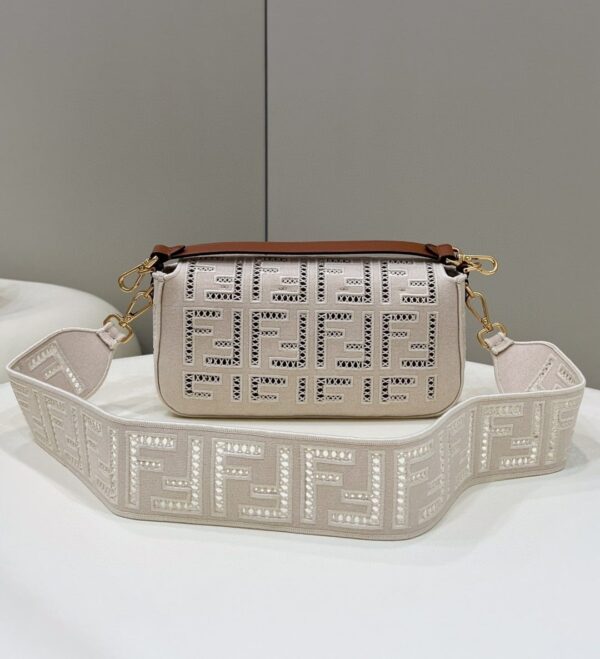 1:1 Replica Fendi Baguette White with Embroidery Medium Bag For Woman 28cm/11in