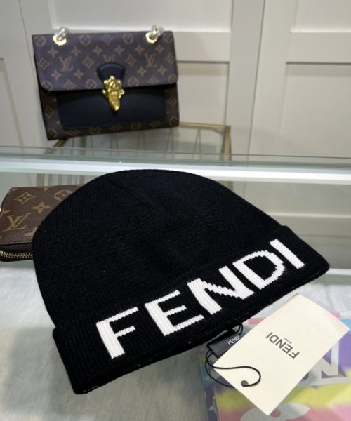 Fendi Beanie In Black