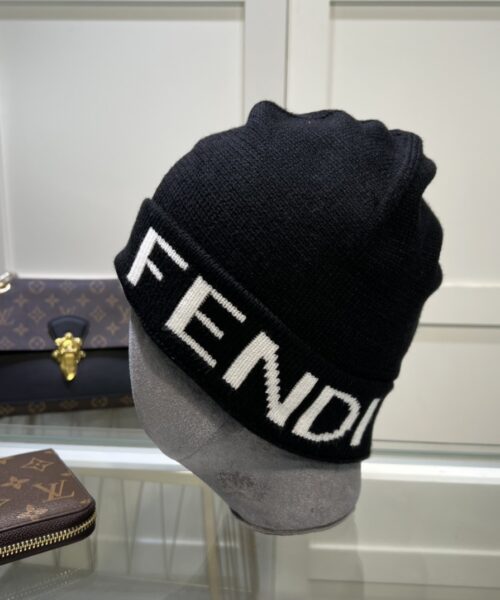 Fendi Beanie In Black