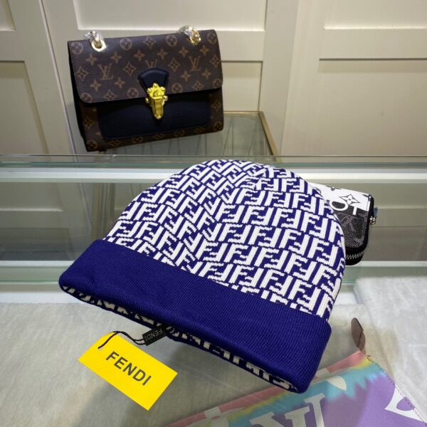 Fendi Beanie In Blue