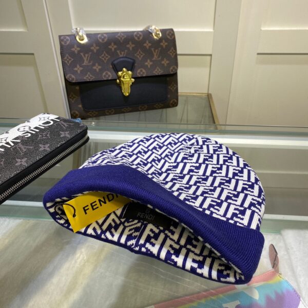 Fendi Beanie In Blue
