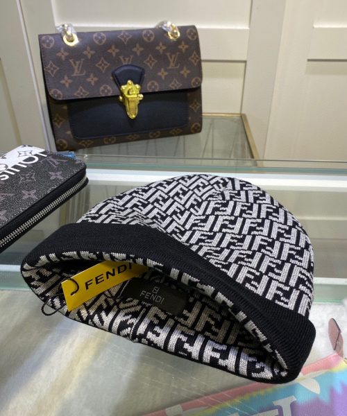 Fendi Beanie In Grey