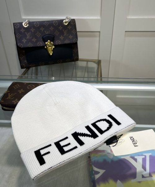 Fendi Beanie In White