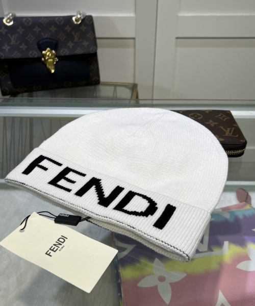Fendi Beanie In White