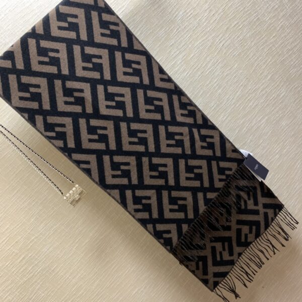 Fendi Beige Wool And Silk Scarf 180cm/71in FXS424A3Q1F0QB8