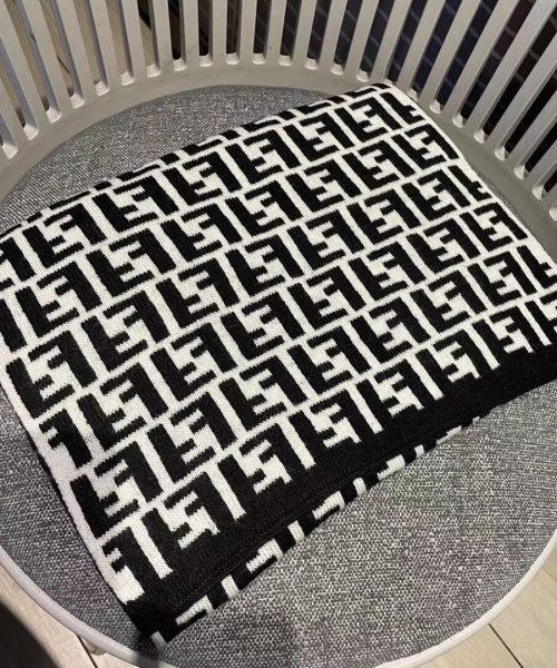 Fendi Black Wool And Silk Scarf 180cm/71in FXS424A3Q1F0QA1 