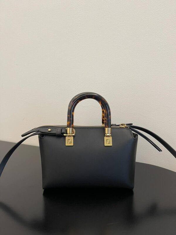 1:1 Replica Fendi By The Way Black Mini Bag For Woman 17cm/6.5in