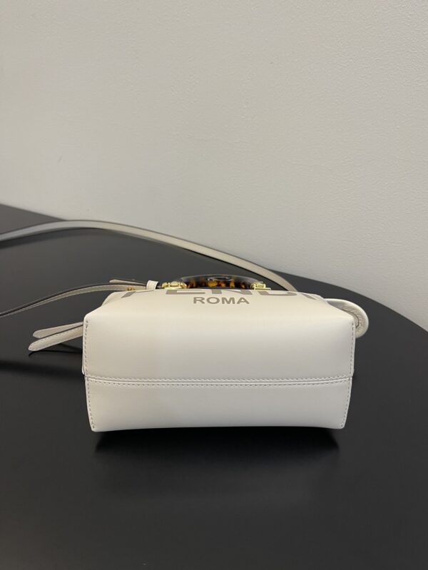 1:1 Replica Fendi By The Way White Mini Bag For Woman 17cm/6.5in