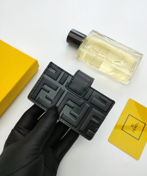 1:1 Replica Fendi Card Holder Black With Black Gusseted Card Holder For Men 4in/10cm FF