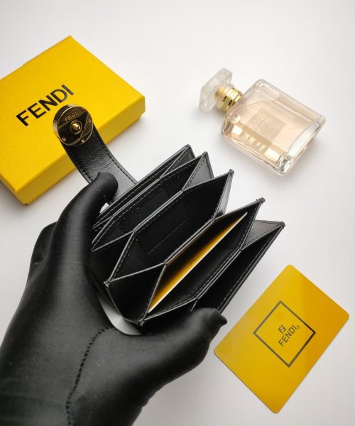 1:1 Replica Fendi Card Holder Black With Black Gusseted Card Holder For Women 4in/10cm FF 8M0301A18BF0KUR