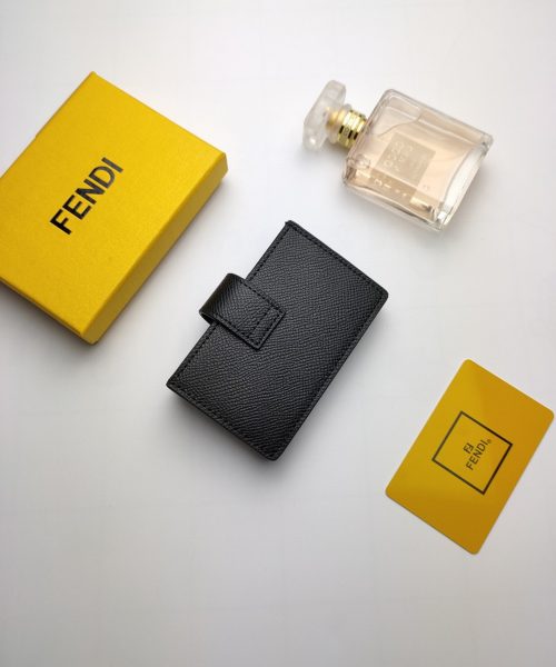 1:1 Replica Fendi Card Holder Black With Black Gusseted Card Holder For Women 4in/10cm FF 8M0301A18BF0KUR