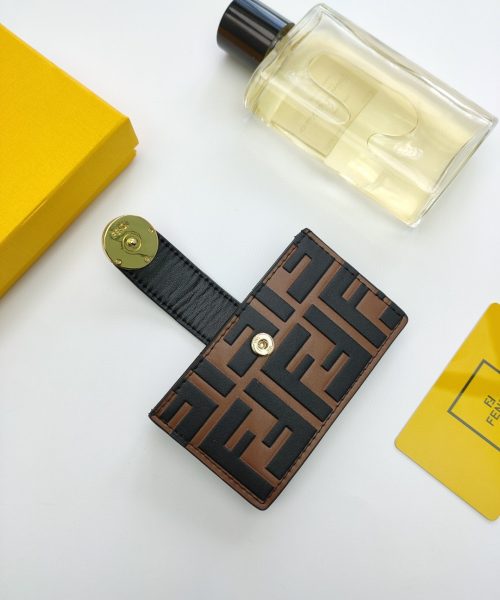 1:1 Replica Fendi Card Holder Brown With Black Gusseted Card Holder For Men 4in/10cm FF