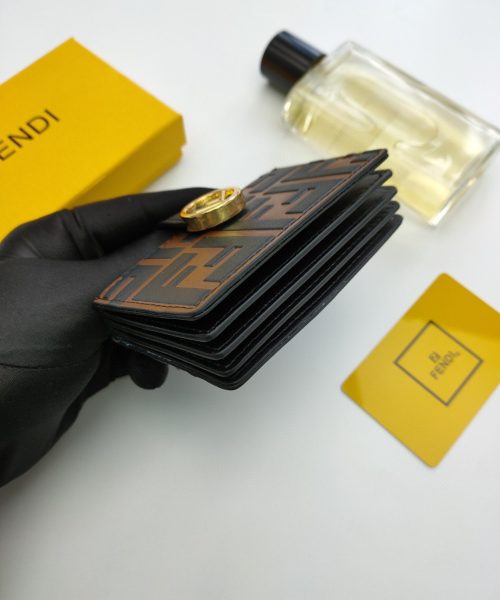1:1 Replica Fendi Card Holder Brown With Black Gusseted Card Holder For Men 4in/10cm FF