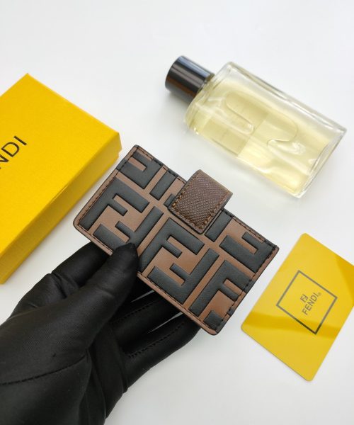 1:1 Replica Fendi Card Holder Brown With Brown Gusseted Card Holder For Men 4in/10cm FF 8M0301AAFMF13VK