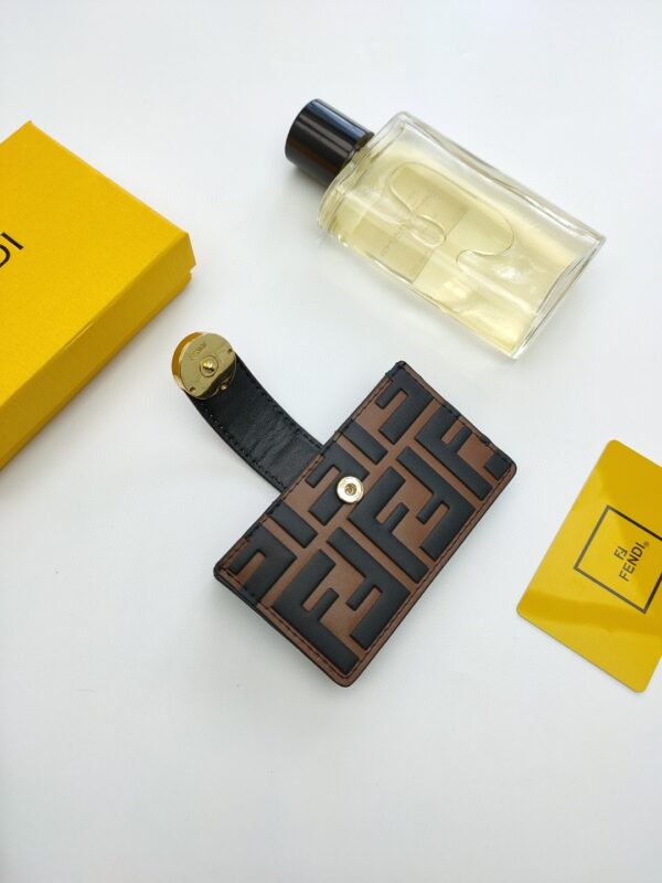 Fendi Card Holder Brown With Pink Gusseted Card Holder For Women 4in/10cm FF