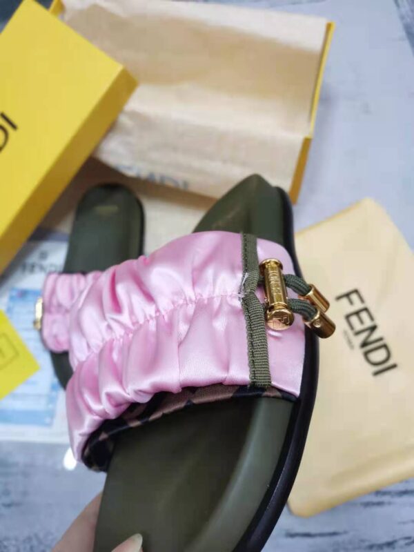 Fendi Feel Pink Satin Slides For Women
