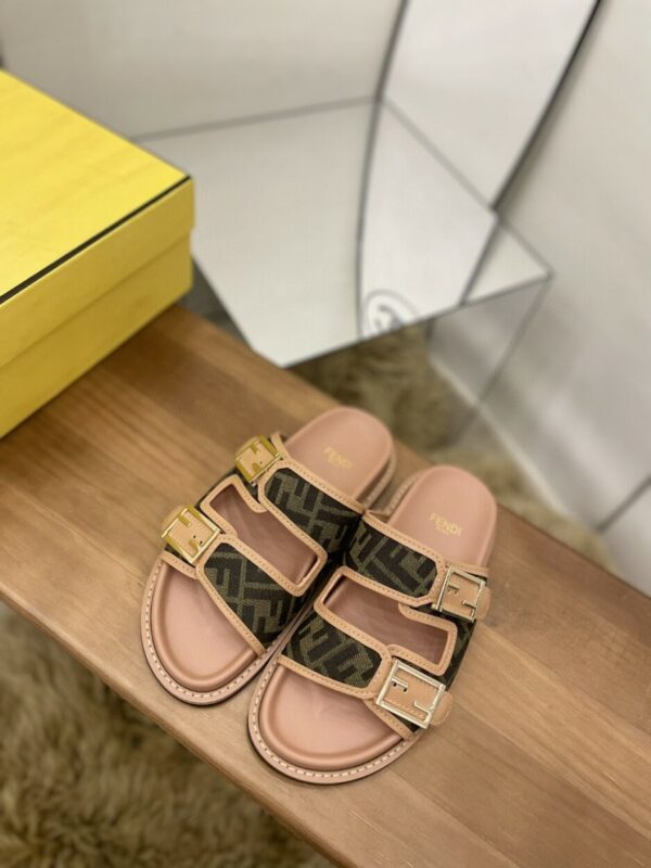 Fendi Feel Slides Dark Pink For Women