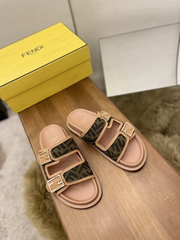 Fendi Feel Slides Dark Pink For Women