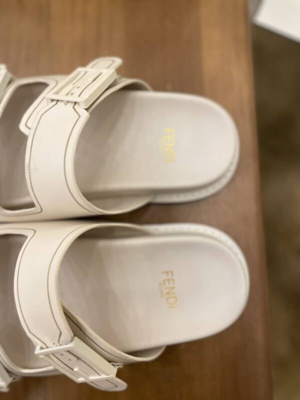 Fendi Feel Slides White For Women