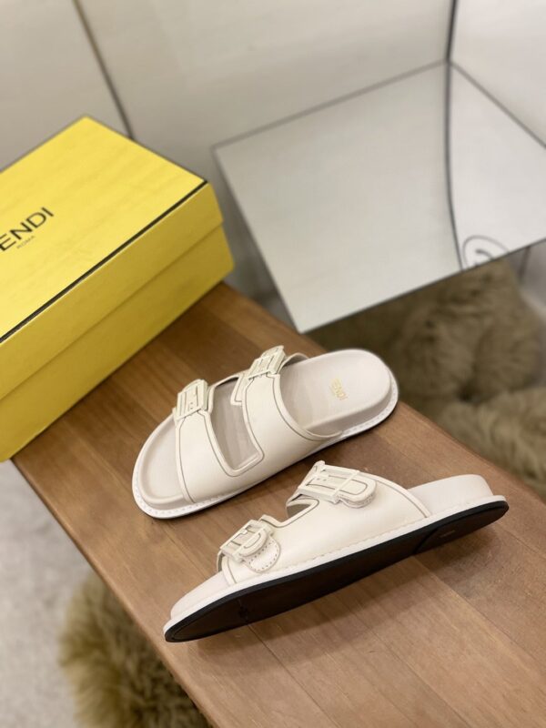Fendi Feel Slides White For Women