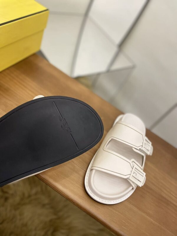 Fendi Feel Slides White For Women