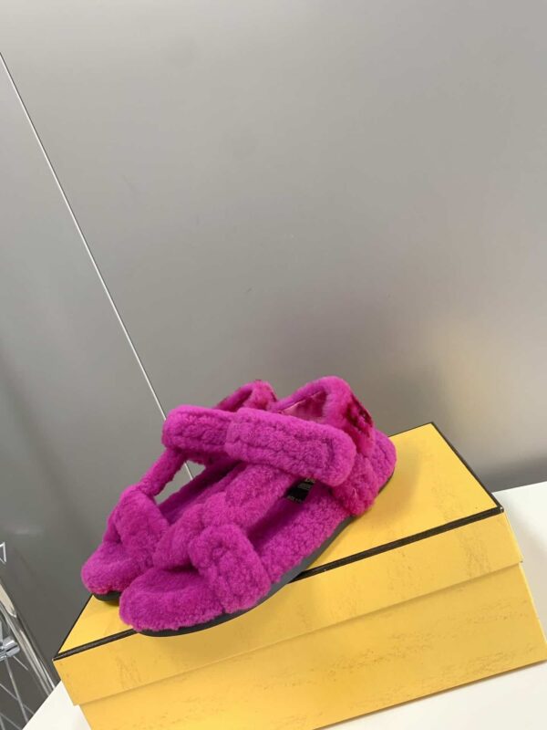 Fendi First Shearling Sandal Pink For Women