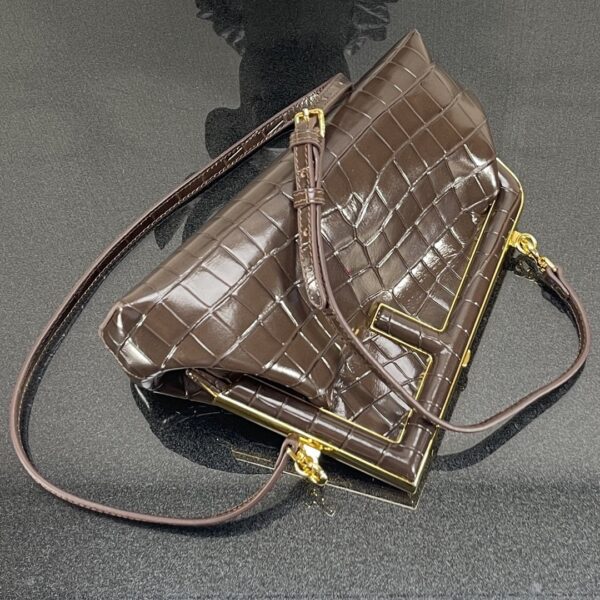 1:1 Replica Fendi First Small Gray Crocodile Bag For Woman 26cm/10in
