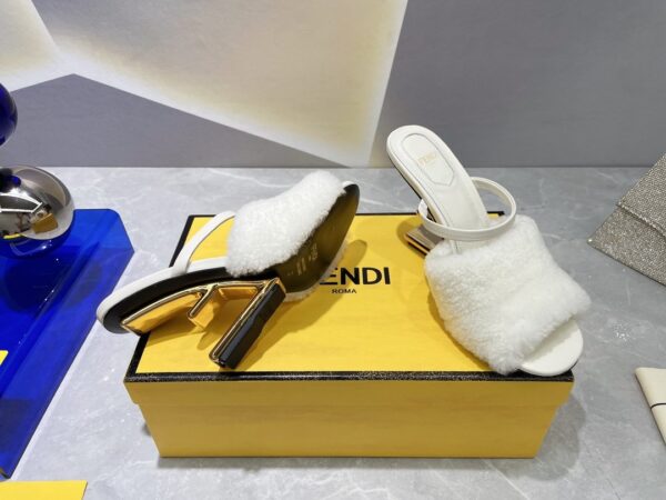 Fendi First White Sheepskin High-Heeled Sandals For Women 8R8212AHGJF0CA4