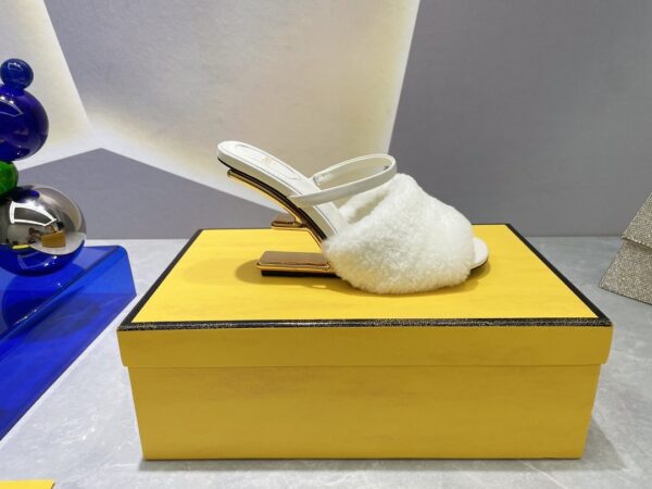 Fendi First White Sheepskin High-Heeled Sandals For Women 8R8212AHGJF0CA4