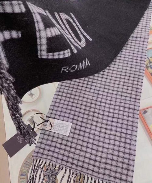 Fendi Grey Wool and Cashmere Scarf 180cm/71in FXT334AHR1F0QZ0 