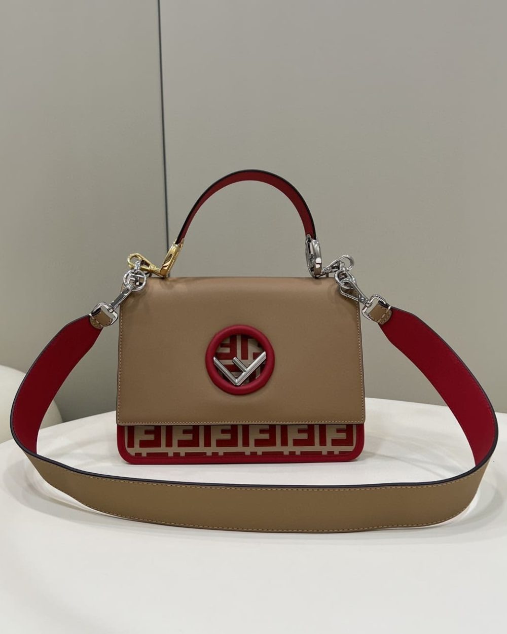 1:1 Replica Fendi Kan I F Medium Brown and Red Bag For Woman 18cm/7in