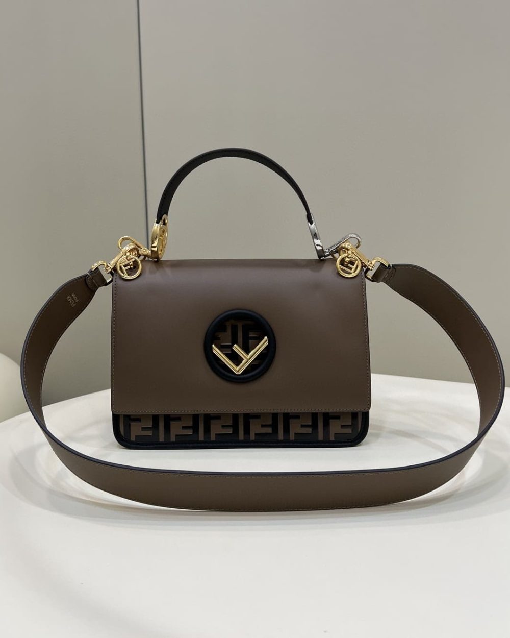 1:1 Replica Fendi Kan I F Medium Brown Bag For Woman 18cm/7in 8BT284A651F13VK