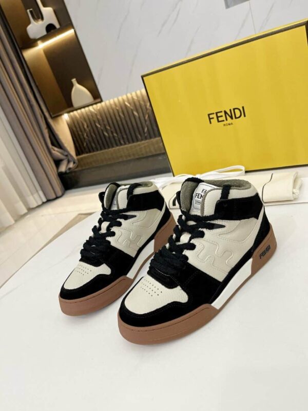 Fendi Low Tops In Black For Women 