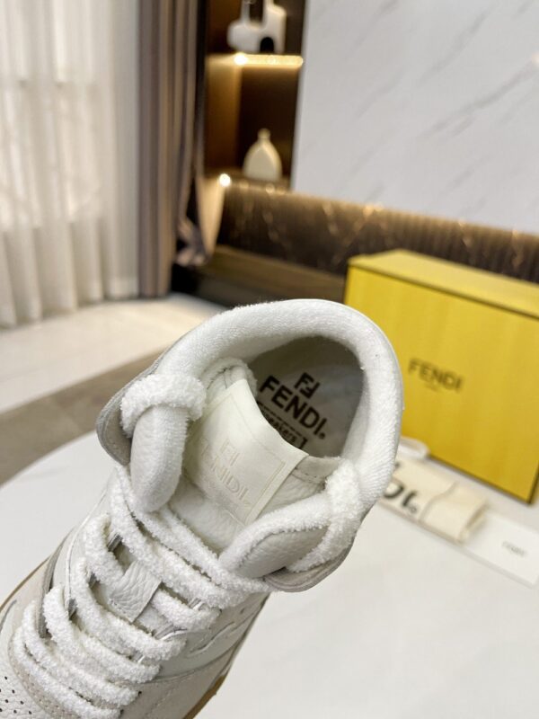 Fendi Low Tops In White For Women