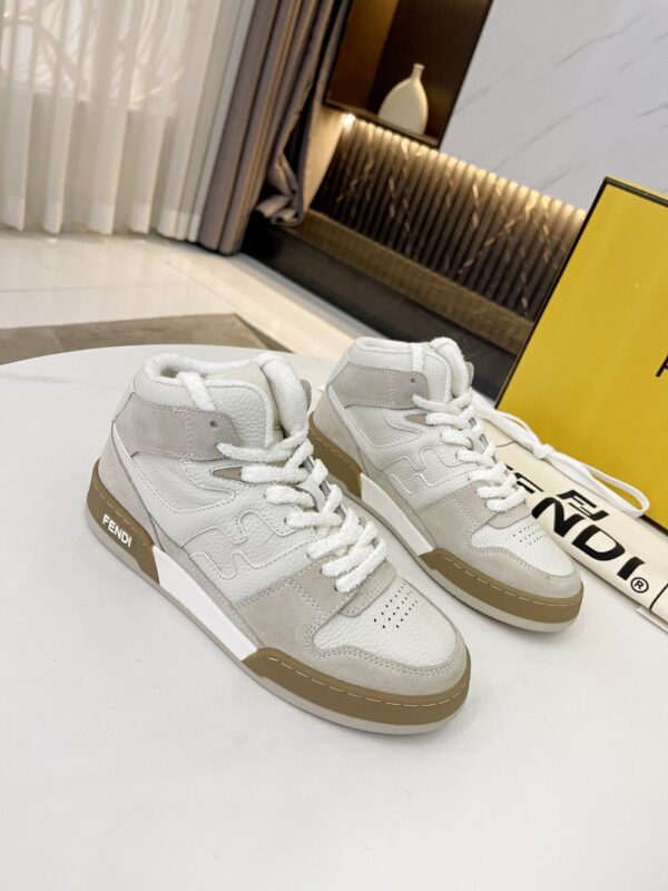 Fendi Low Tops In White For Women