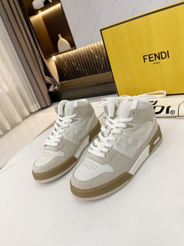 Fendi Low Tops In White For Women