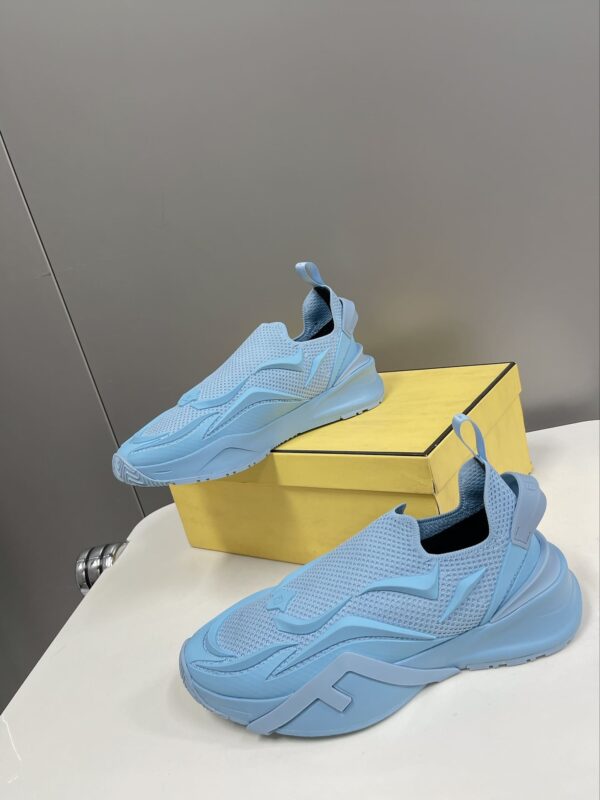 Fendi Low Trainers Sneakers Blue For Women 