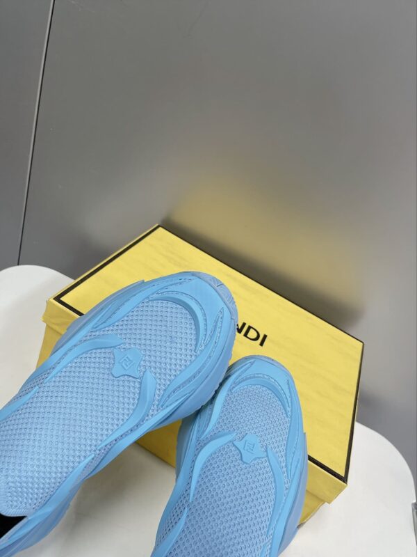 Fendi Low Trainers Sneakers Blue For Women 