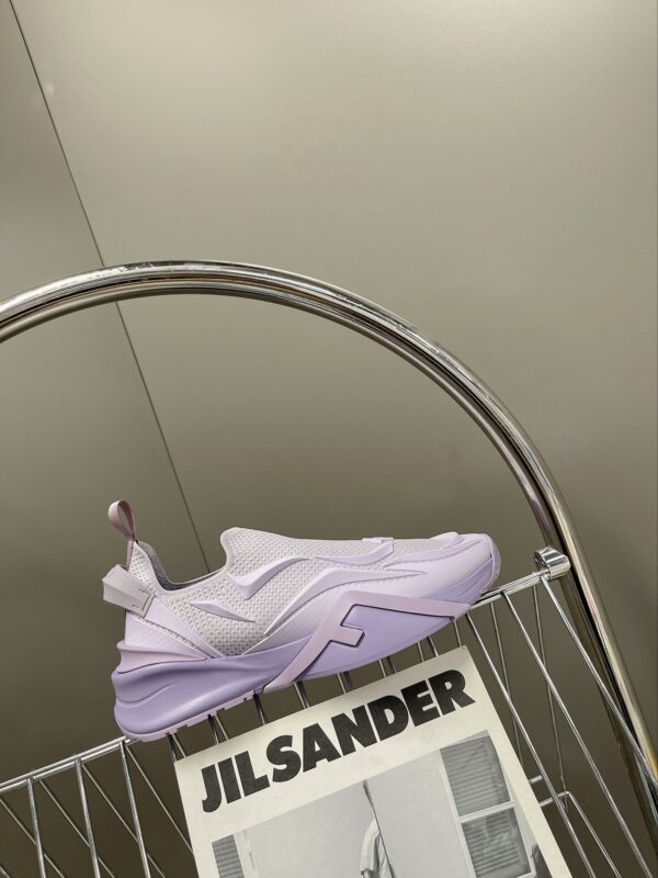 Fendi Low Trainers Sneakers Violet For Women