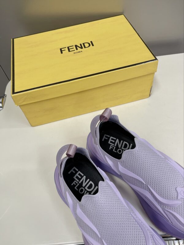 Fendi Low Trainers Sneakers Violet For Women