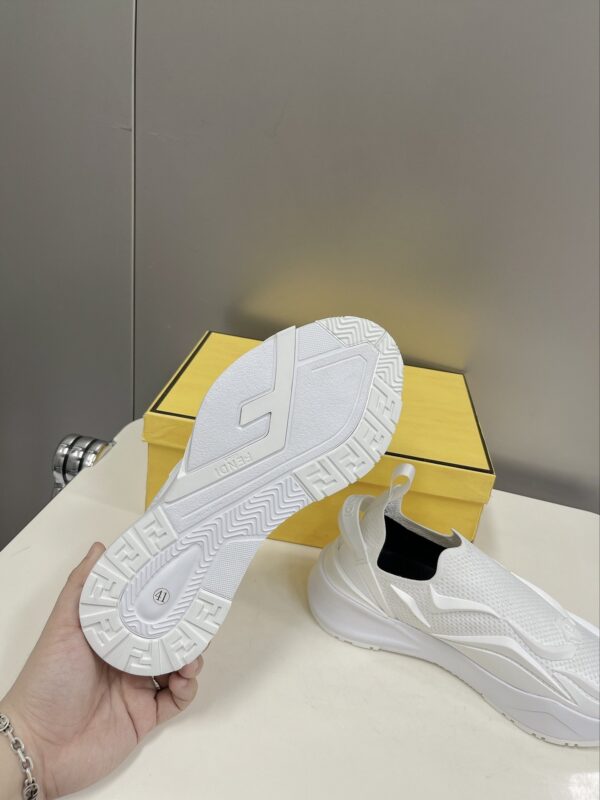 Fendi Low Trainers Sneakers White For Women 