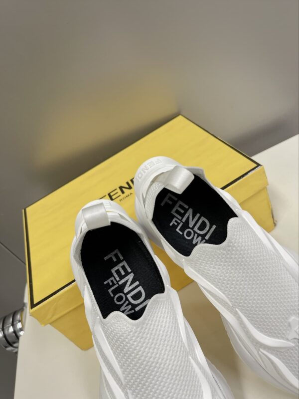 Fendi Low Trainers Sneakers White For Women 