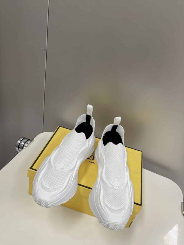 Fendi Low Trainers Sneakers White For Women 