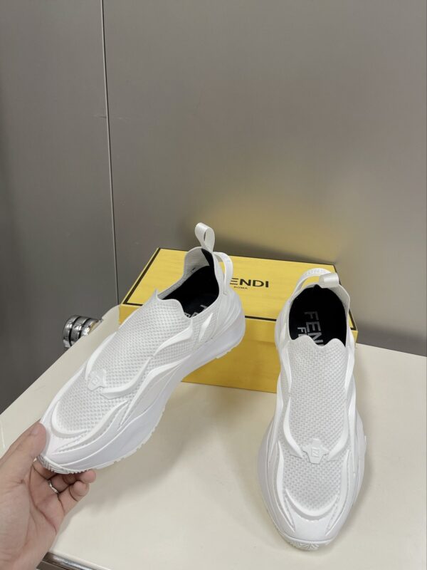 Fendi Low Trainers Sneakers White For Women 