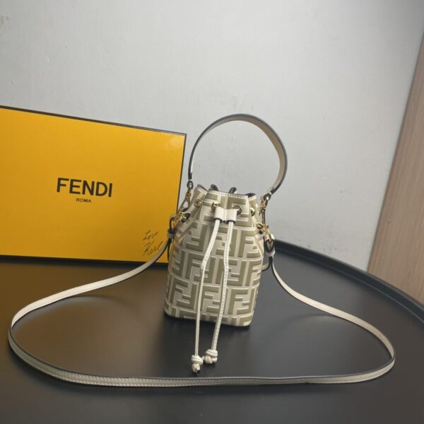 1:1 Replica Fendi Mon Tresor Beige Mini Bag For Woman 18cm/7in 8BS010A659F174X
