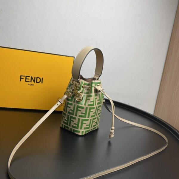 1:1 Replica Fendi Mon Tresor Green Mini Bag For Woman 18cm/7in