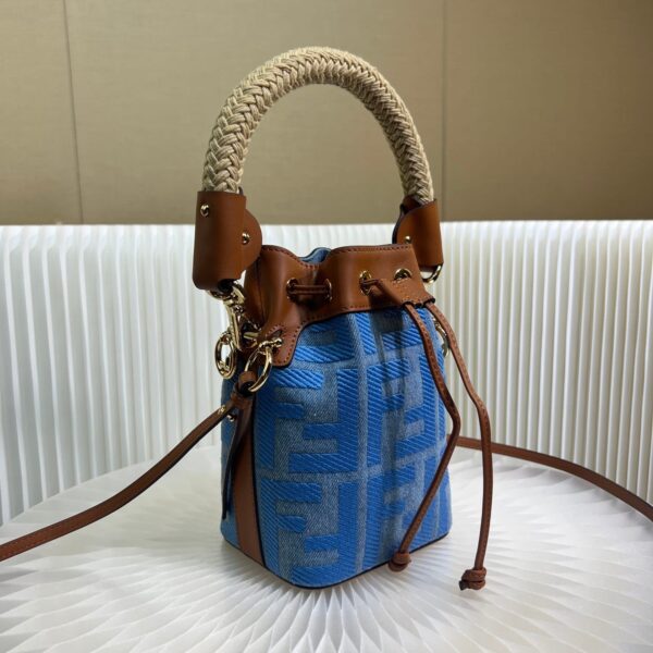 1:1 Replica Fendi Mon Tresor Mini Bag Blue/Beige For Women 18cm / 7.1in