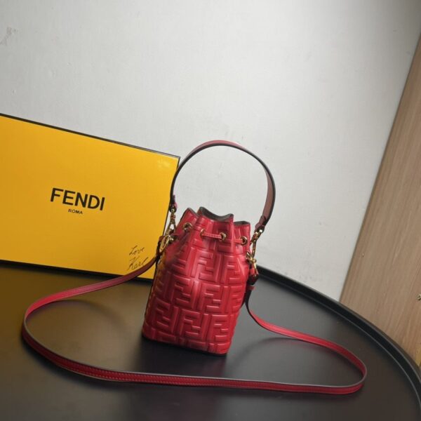 1:1 Replica Fendi Mon Tresor Red Mini Bag For Woman 18cm/7in